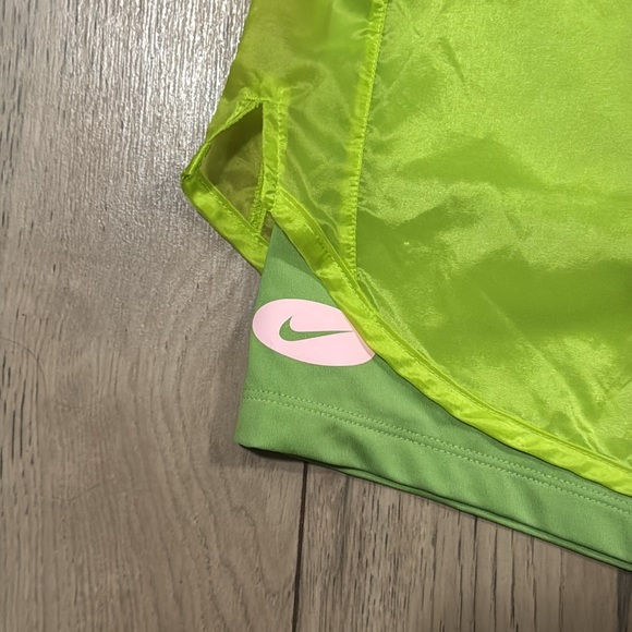 NWT Nike Bright Lime Green Athletic Running Shorts With Compression Women’s L - Picture 10 of 11